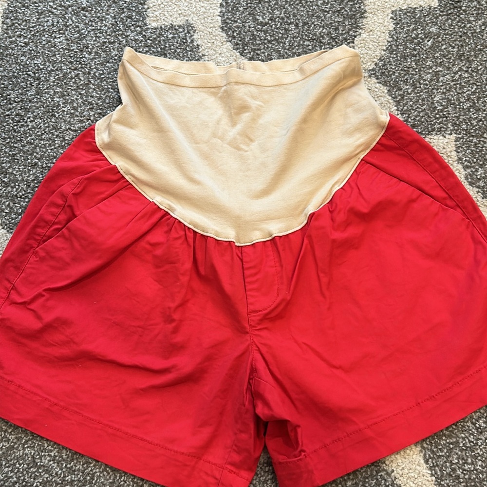 Old Navy Maternity Shorts Size 8